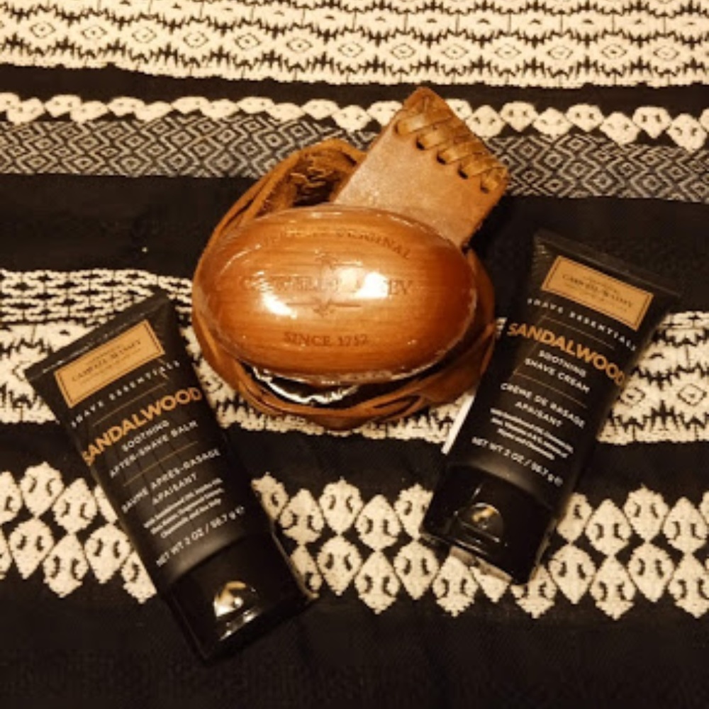 nwot caswell & massey sandalwood shave set